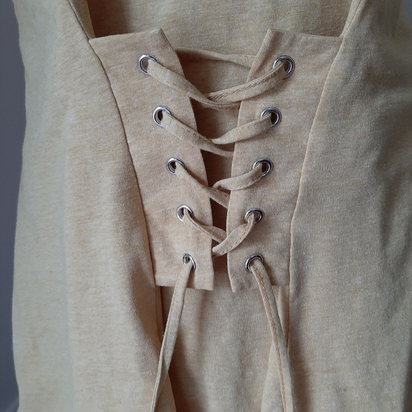 INTERNATIONAL CONCEPTS EMBROIDERED TEE - Picture 5 of 15